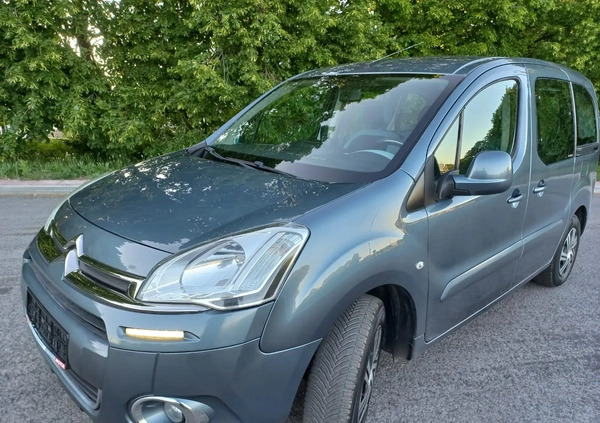 Citroen Berlingo cena 26900 przebieg: 220000, rok produkcji 2012 z Zamość małe 742